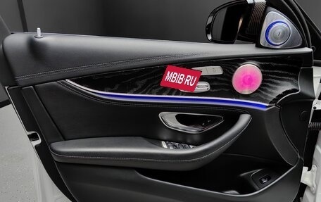Mercedes-Benz E-Класс, 2017 год, 3 390 000 рублей, 20 фотография