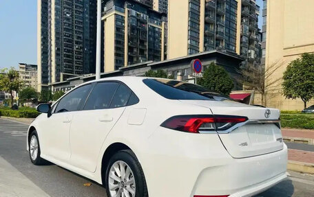 Toyota Corolla, 2021 год, 1 307 000 рублей, 5 фотография