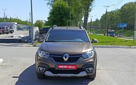 Renault Sandero II рестайлинг, 2021 год, 1 350 000 рублей, 2 фотография