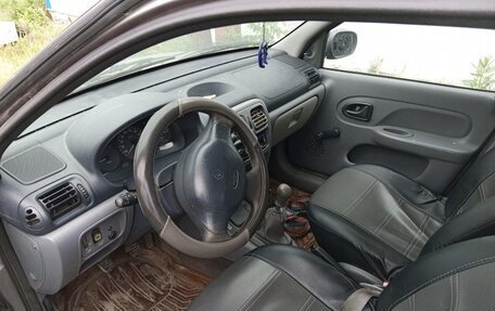 Renault Clio III, 2000 год, 150 000 рублей, 3 фотография