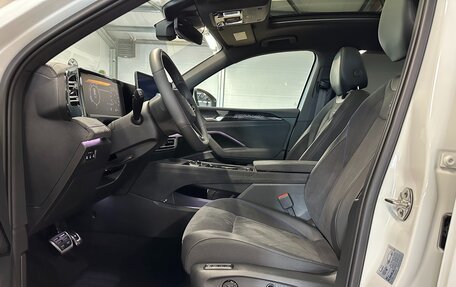 Volkswagen Tiguan, 2024 год, 3 999 000 рублей, 24 фотография