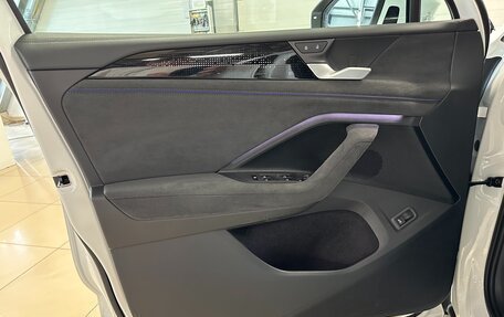 Volkswagen Tiguan, 2024 год, 3 999 000 рублей, 28 фотография