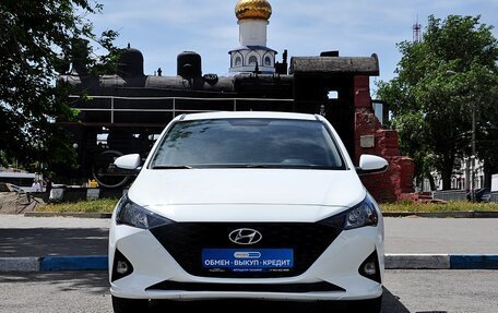 Hyundai Solaris II рестайлинг, 2020 год, 1 699 000 рублей, 2 фотография