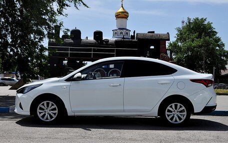 Hyundai Solaris II рестайлинг, 2020 год, 1 699 000 рублей, 8 фотография