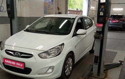 Hyundai Solaris II рестайлинг, 2013 год, 672 000 рублей, 1 фотография