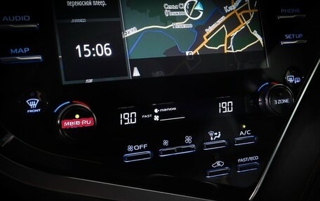 Toyota Camry, 2018 год, 2 496 000 рублей, 24 фотография
