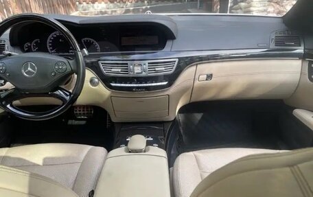 Mercedes-Benz S-Класс, 2011 год, 2 500 000 рублей, 2 фотография