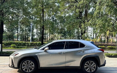 Lexus UX I, 2021 год, 1 990 055 рублей, 6 фотография