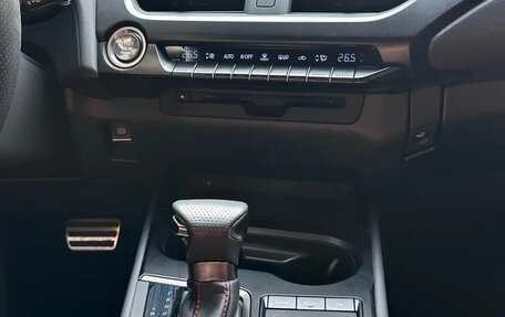 Lexus UX I, 2021 год, 1 990 055 рублей, 15 фотография