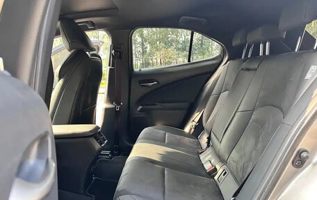 Lexus UX I, 2021 год, 1 990 055 рублей, 16 фотография