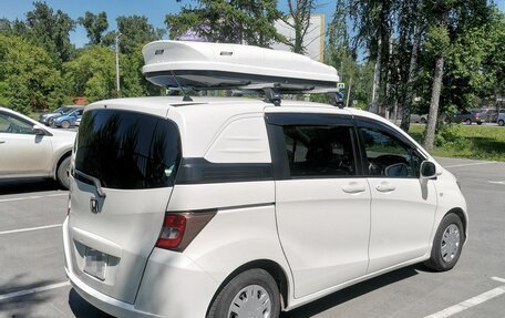 Honda Freed I, 2010 год, 1 200 000 рублей, 5 фотография
