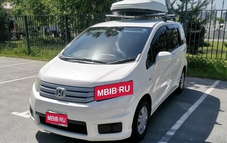 Honda Freed I, 2010 год, 1 200 000 рублей, 3 фотография