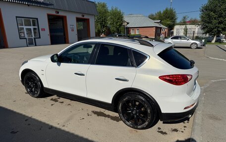 Infiniti QX50 I рестайлинг, 2015 год, 2 000 000 рублей, 8 фотография