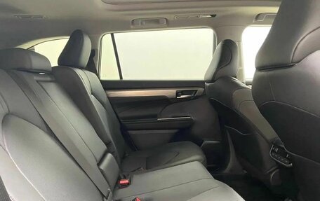 Toyota Highlander, 2025 год, 6 270 000 рублей, 13 фотография
