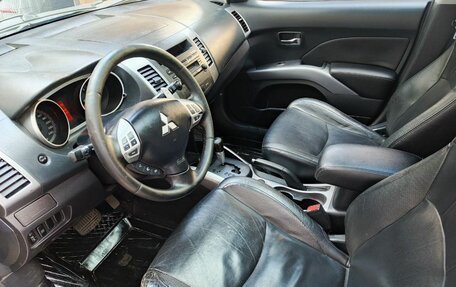 Mitsubishi Outlander III рестайлинг 3, 2007 год, 950 000 рублей, 9 фотография