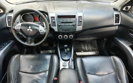 Mitsubishi Outlander III рестайлинг 3, 2007 год, 950 000 рублей, 10 фотография