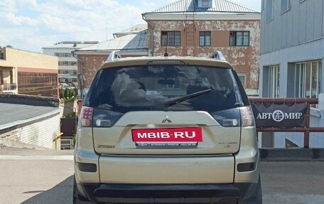 Mitsubishi Outlander III рестайлинг 3, 2007 год, 950 000 рублей, 6 фотография