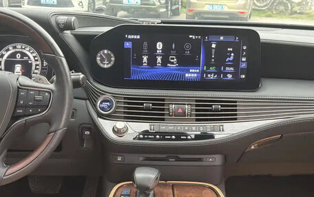 Lexus LS IV, 2021 год, 11 000 055 рублей, 13 фотография
