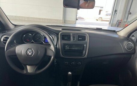 Renault Logan II, 2017 год, 737 000 рублей, 11 фотография