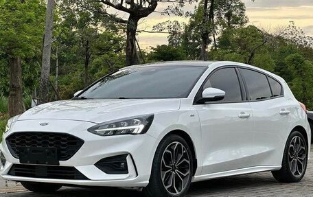 Ford Focus IV, 2021 год, 1 700 000 рублей, 5 фотография