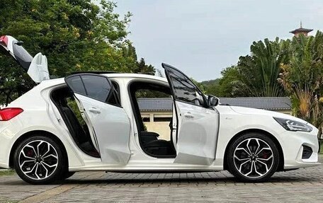 Ford Focus IV, 2021 год, 1 700 000 рублей, 3 фотография