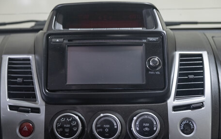 Mitsubishi Pajero Sport II рестайлинг, 2014 год, 2 299 000 рублей, 15 фотография