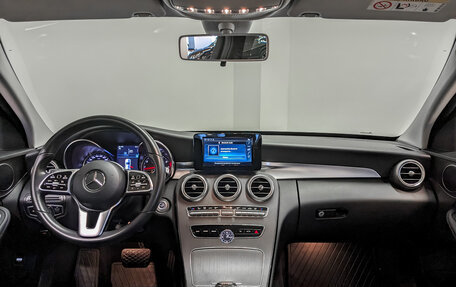 Mercedes-Benz C-Класс, 2018 год, 3 100 000 рублей, 14 фотография
