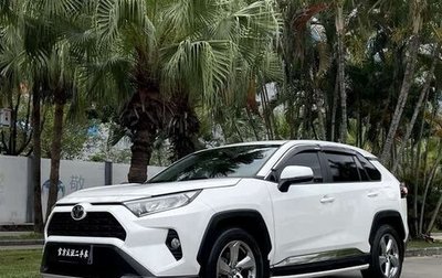 Toyota RAV4, 2022 год, 2 300 000 рублей, 1 фотография