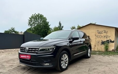 Volkswagen Tiguan II, 2018 год, 2 150 000 рублей, 1 фотография