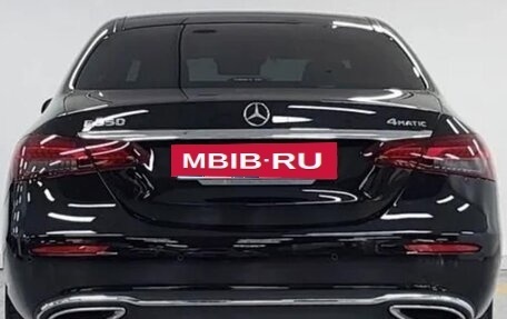 Mercedes-Benz E-Класс, 2022 год, 3 100 000 рублей, 2 фотография