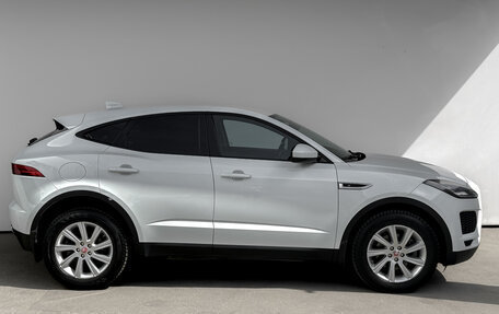 Jaguar E-Pace, 2019 год, 3 100 000 рублей, 4 фотография