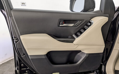 Toyota Land Cruiser, 2022 год, 10 500 000 рублей, 18 фотография