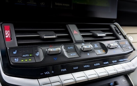 Toyota Land Cruiser, 2022 год, 10 500 000 рублей, 29 фотография