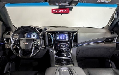 Cadillac Escalade IV, 2018 год, 5 700 000 рублей, 14 фотография