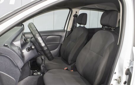 Renault Logan II, 2015 год, 699 000 рублей, 10 фотография