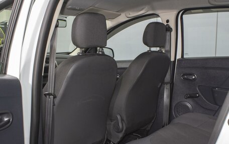 Renault Logan II, 2015 год, 699 000 рублей, 11 фотография