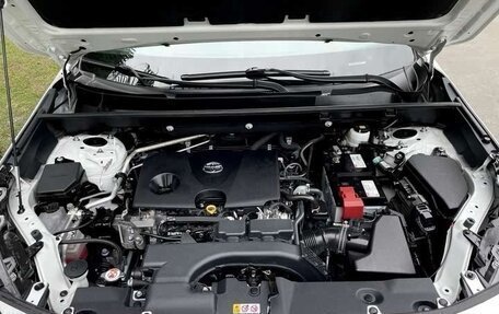 Toyota RAV4, 2022 год, 2 300 000 рублей, 7 фотография