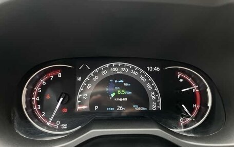 Toyota RAV4, 2022 год, 2 300 000 рублей, 11 фотография