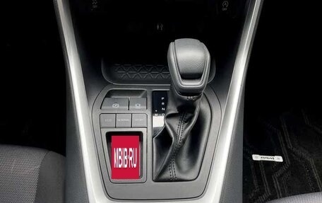Toyota RAV4, 2022 год, 2 300 000 рублей, 5 фотография