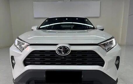 Toyota RAV4, 2021 год, 2 660 300 рублей, 4 фотография