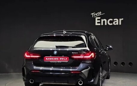 BMW 1 серия, 2022 год, 2 470 000 рублей, 4 фотография