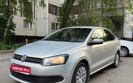 Volkswagen Polo VI (EU Market), 2012 год, 780 000 рублей, 2 фотография