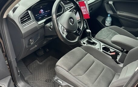 Volkswagen Tiguan II, 2018 год, 2 150 000 рублей, 15 фотография