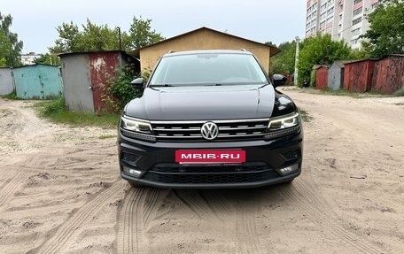 Volkswagen Tiguan II, 2018 год, 2 150 000 рублей, 11 фотография