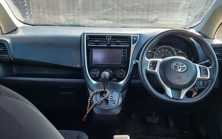 Toyota Ractis II, 2015 год, 880 000 рублей, 4 фотография