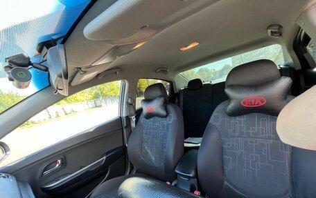 KIA Rio III рестайлинг, 2013 год, 925 000 рублей, 13 фотография