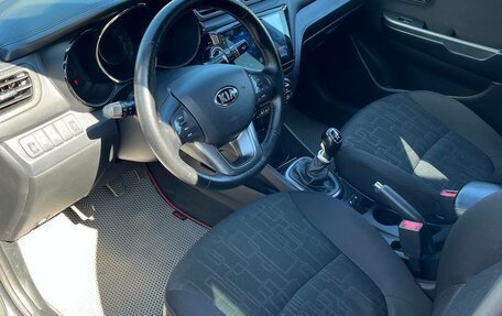 KIA Rio III рестайлинг, 2013 год, 925 000 рублей, 12 фотография