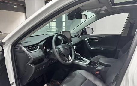 Toyota RAV4, 2022 год, 2 777 887 рублей, 13 фотография