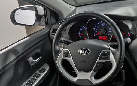 KIA Rio III рестайлинг, 2015 год, 1 089 000 рублей, 17 фотография