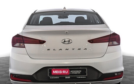 Hyundai Elantra VI рестайлинг, 2019 год, 1 700 000 рублей, 6 фотография